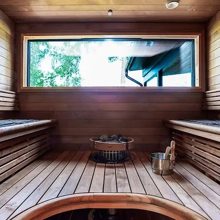 Villa Syreeni - Seafront/jacuzzi